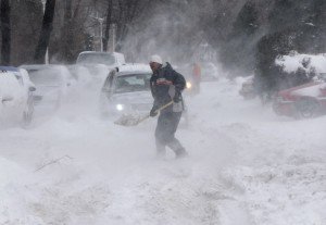 Ninsorile, vântul şi poleiul se întorc în România