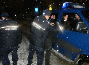 Minori cercetaţi pentru furtul unui …