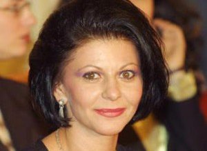 Păzea, Elena Cârstea vine la …