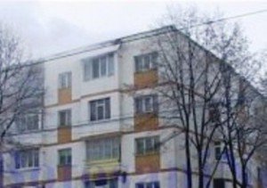 Botoșănean salvat de pompieri dintr-un apartament cuprins de flăcări