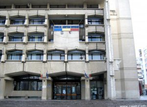 Post de director executiv, scos …