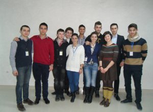 Peste 200 de tineri au …