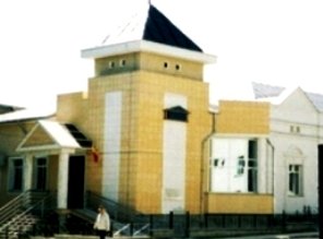 Trei tineri din Dorohoi, suspecţi …