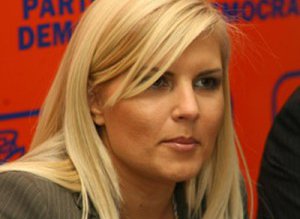Elena Udrea își prezintă astăzi …