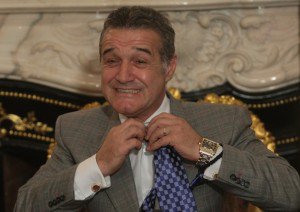 Naționala riscă sancțiuni de la FIFA din cauza lui Gigi Becali