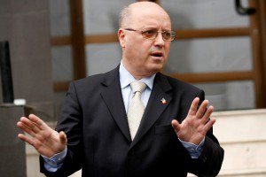 Ponta are contracandidat la șefia …