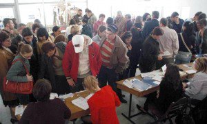 Peste 870 de șomeri la …