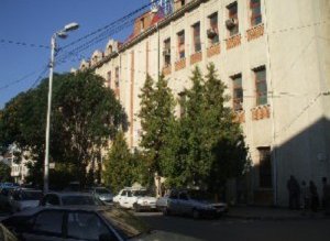 Romtelecom îşi vinde şi închiriază …