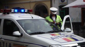 Tânăr de 23 de ani, implicat într-un accident de circulaţie, părăsind locul faptei