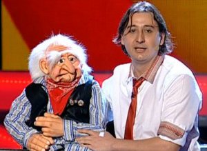 Show total făcut de un …