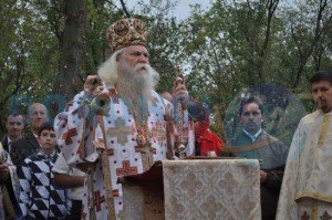Preasfințitul Părinte Episcop Calinic Botoșăneanul …