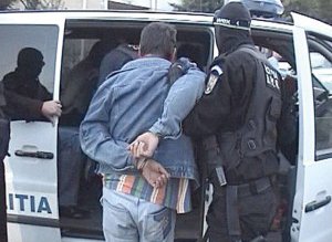 Suspect de comiterea unui furt, …