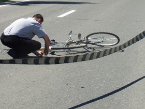 Minoră ajunsă la spital după ce a fost accidentată cu bicicleta de un copil de 13 ani