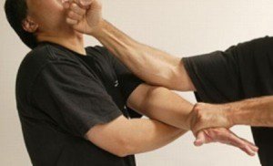 Trei sportivi atacați cu bâte …