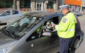 Trei șoferi depistaţi în trafic, …