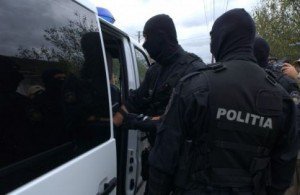 Percheziţii la suspecţi de evaziune …