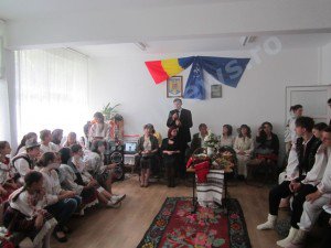 Şcoala Gimnazială ,,Mihail Sadoveanu” Dumbrăviţa: ,,Hai cu noi la şezătoare!” - FOTO