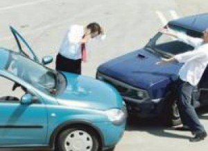 Cu cât plătim mai puţin pe Casco dacă alegem o poliţă cu franşiză