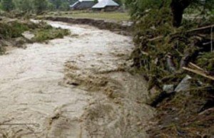 Vezi efectele fenomenelor meteo periculoase …