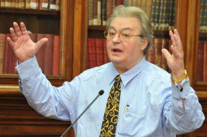 Răscoală în PRM: Vadim Tudor, …