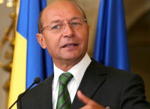 Traian Băsescu avertizează: Atenţie cu …