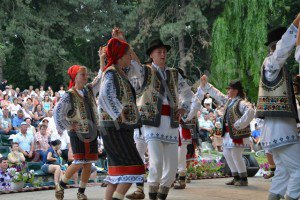 Vezi câștigătorii Festivalului Internaţional de Muzică Populară „Mugurelul” Dorohoi 2013 - FOTO