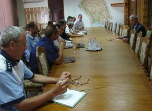 Şedinţă ad-hoc la prefectură privind …