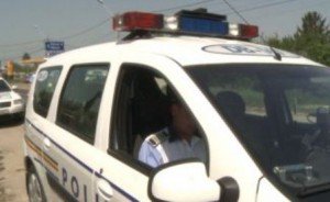 Un bărbat din Iași a intrat cu mașina într-un parapet metalic