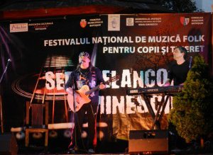 Botoşaniul, în festival folk „Seri …