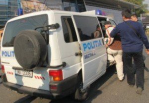 Trei tineri cercetaţi penal pentru …