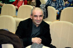 Profesor al Colegiului AT Laurian, …