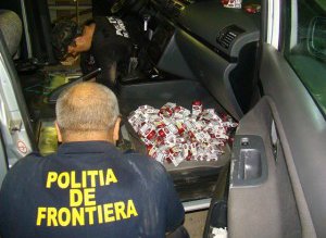 Trei autoturisme „căptuşite” cu peste …