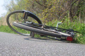 Minor din Cristinești, care circula cu bicicleta a fost accidentat de o autoutilitară