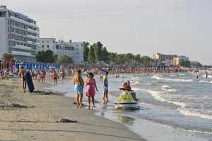 An slab pentru litoralul românesc: staţiunea Mamaia nu se umple nici în weekend