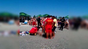 TRAGEDIE pe litoral. Un bărbat a fost scos mort din mare, la Mamaia