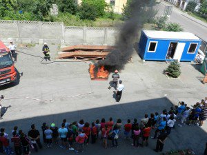 Prima serie de elevi a absolvit cursurile şcolii de vară în domeniul situaţiilor de urgenţă