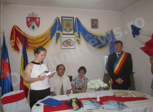 „Lansare de carte internaţională la …