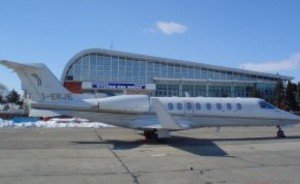 Compania aeriană Tarom a decis …