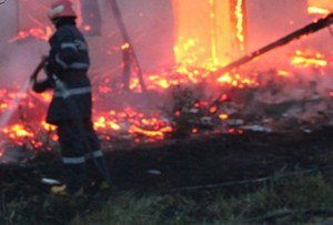 Casă arsă din temelii la …