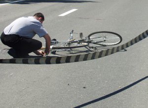 Bicicliști accidentați de o șoferiță …