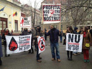 Protest astăzi la Dorohoi, în România şi Europa împotriva exploatării gazelor de şist şi pentru salvarea Roşiei Montane