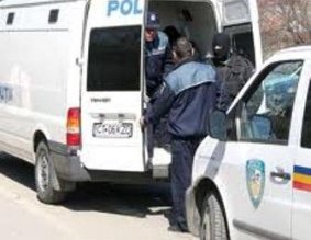 Femeie găsită moartă într-un hotel