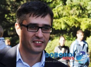 Deputatul Andrei Dolineaschi felicită echipa …