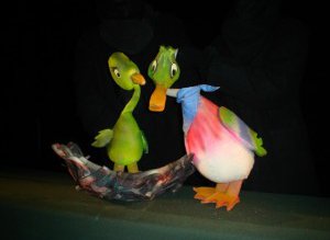 Teatrul Vasilache vă așteaptă la …