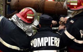 Pompierii botoșăneni solicitați pentru scoaterea …