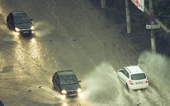 România, lovită de furtuni şi …