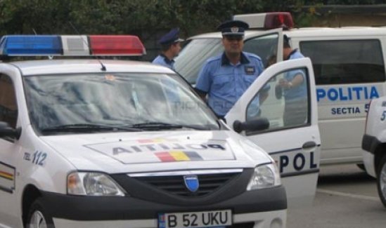 Descentralizare. Funcţionarii vor ocupa posturi de poliţisti. Vezi cine ne va controla maşinile în trafic