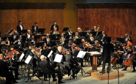 Concert simfonic al Filarmonicii Botoşani la Casa de Cultură a Sindicatelor Botoşani