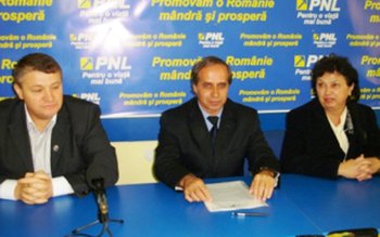 Liberalii vor merge din casă …