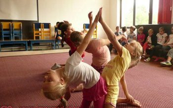 Proiectul cultural „Instantanee Culturale Botoșănene” …